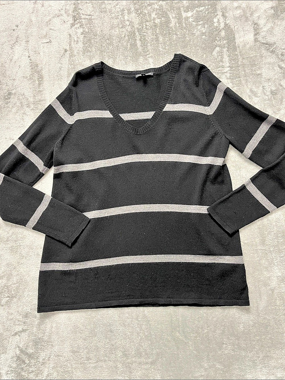 Eileen Fisher S 100% Merino Wool Sweater in Black & Gray FLAW